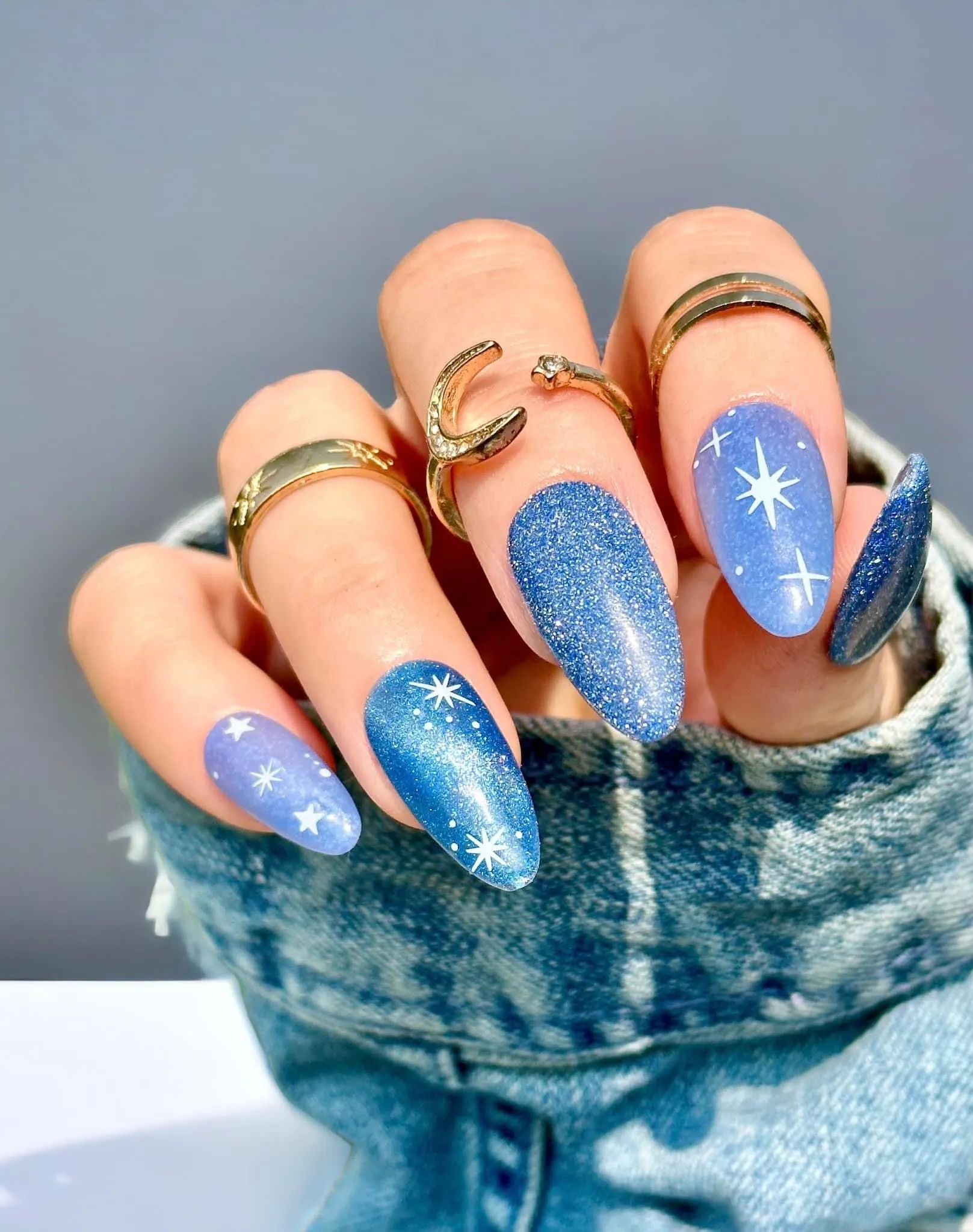 Leo- Crystal Cat Eye Gel