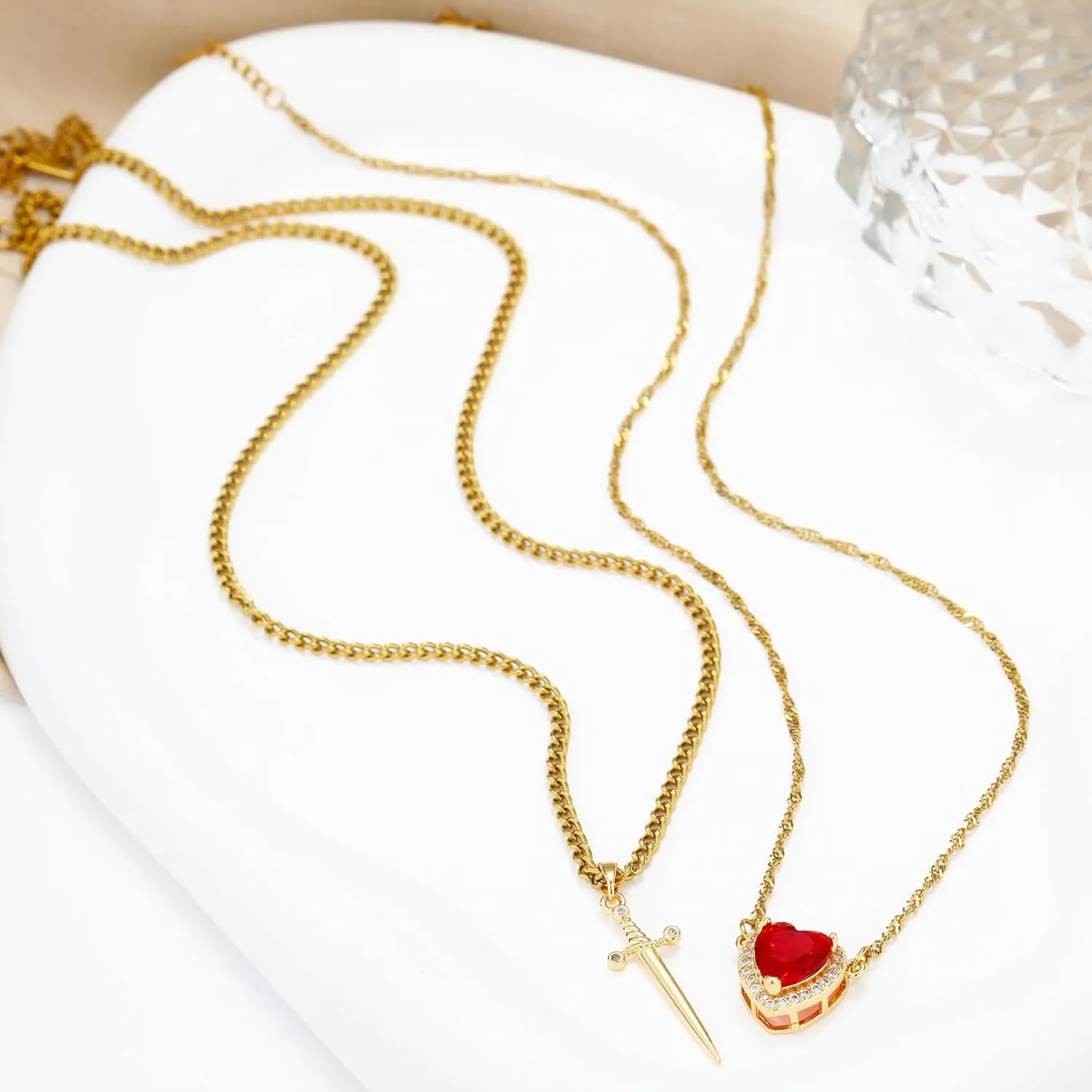 MISS RIGHT Gifts for Men Women Jewelry Couple Matching Necklaces for Women Dainty Couple Necklace His Hers Necklaces Jewelry Gift Sets for Bf Gf Friendship Sisterhood w Gift Box